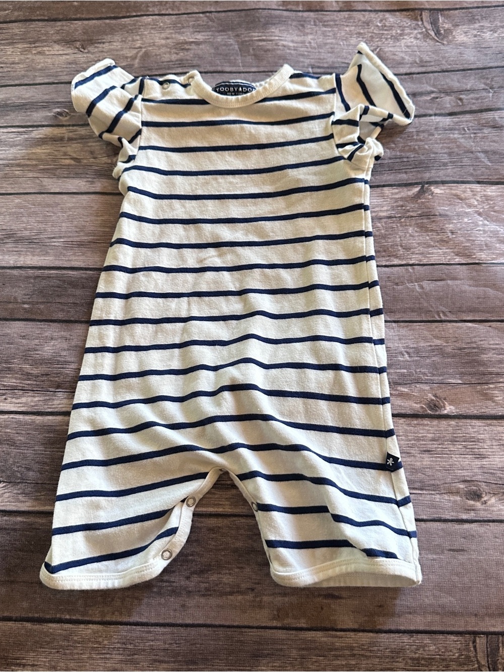 Toobydoo navy striped romper vguc 6/12